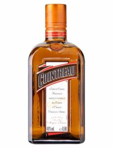 Ликер КУАНТРО 0.7L